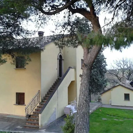 Santamarcellina شقة